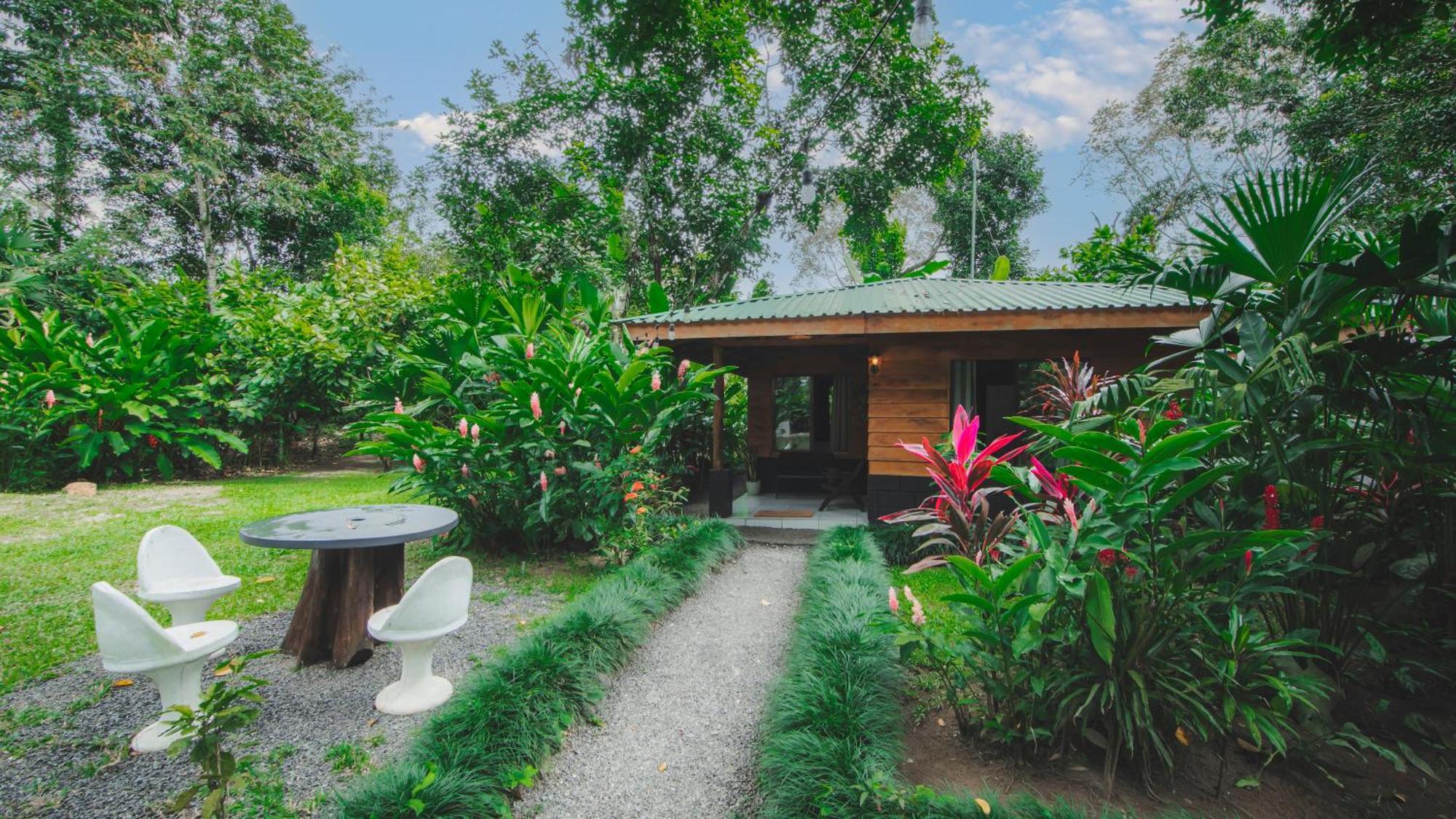 Eden Organic Farm & Bungalows La Fortuna Exterior foto